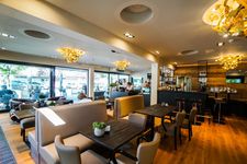 Platzhirsch | Café Lounge | Außenbereich
